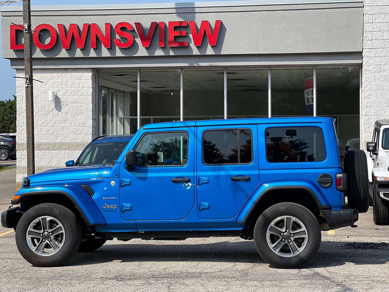 2023 Jeep Wrangler Sahara 4 Door 4x4 w/Body Colour Hard Top Photo