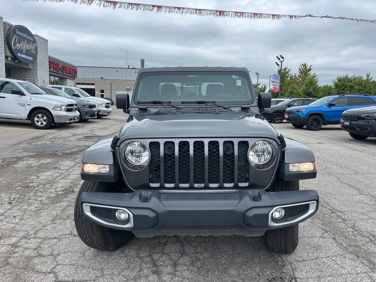 2022 Jeep Gladiator Sport S w/ 2 Tops, Tech Group, Cold Weather Group Photo2