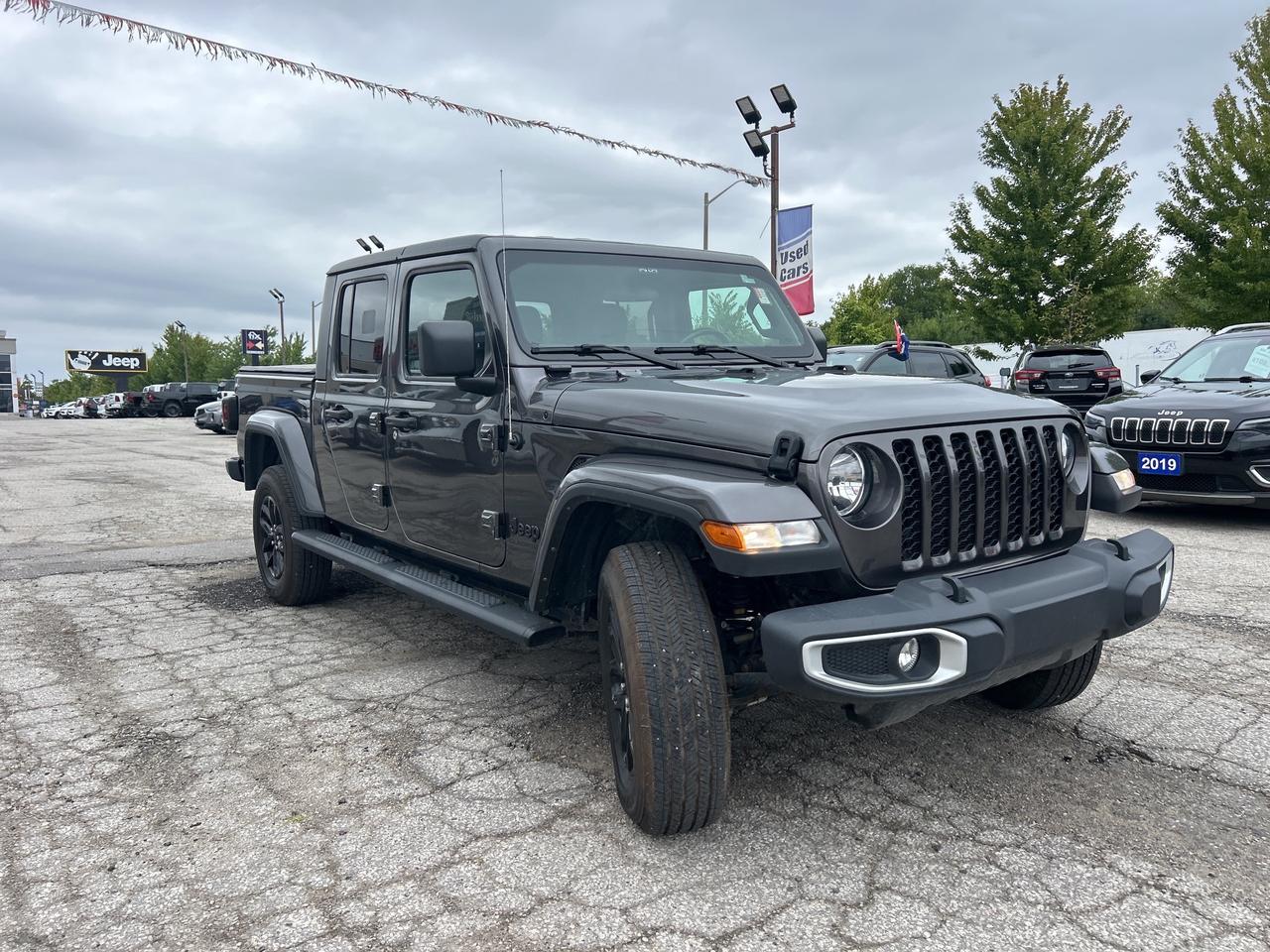 2022 Jeep Gladiator Sport S w/Tech Group, Cold Weather Group, Dual Top Photo2