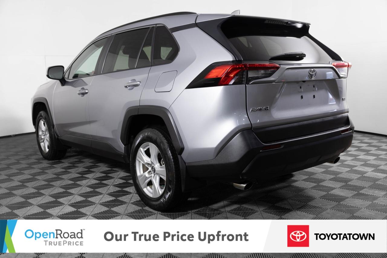 2020 Toyota RAV4 XLE! ACCIDENT FREE! LOADED! Photo