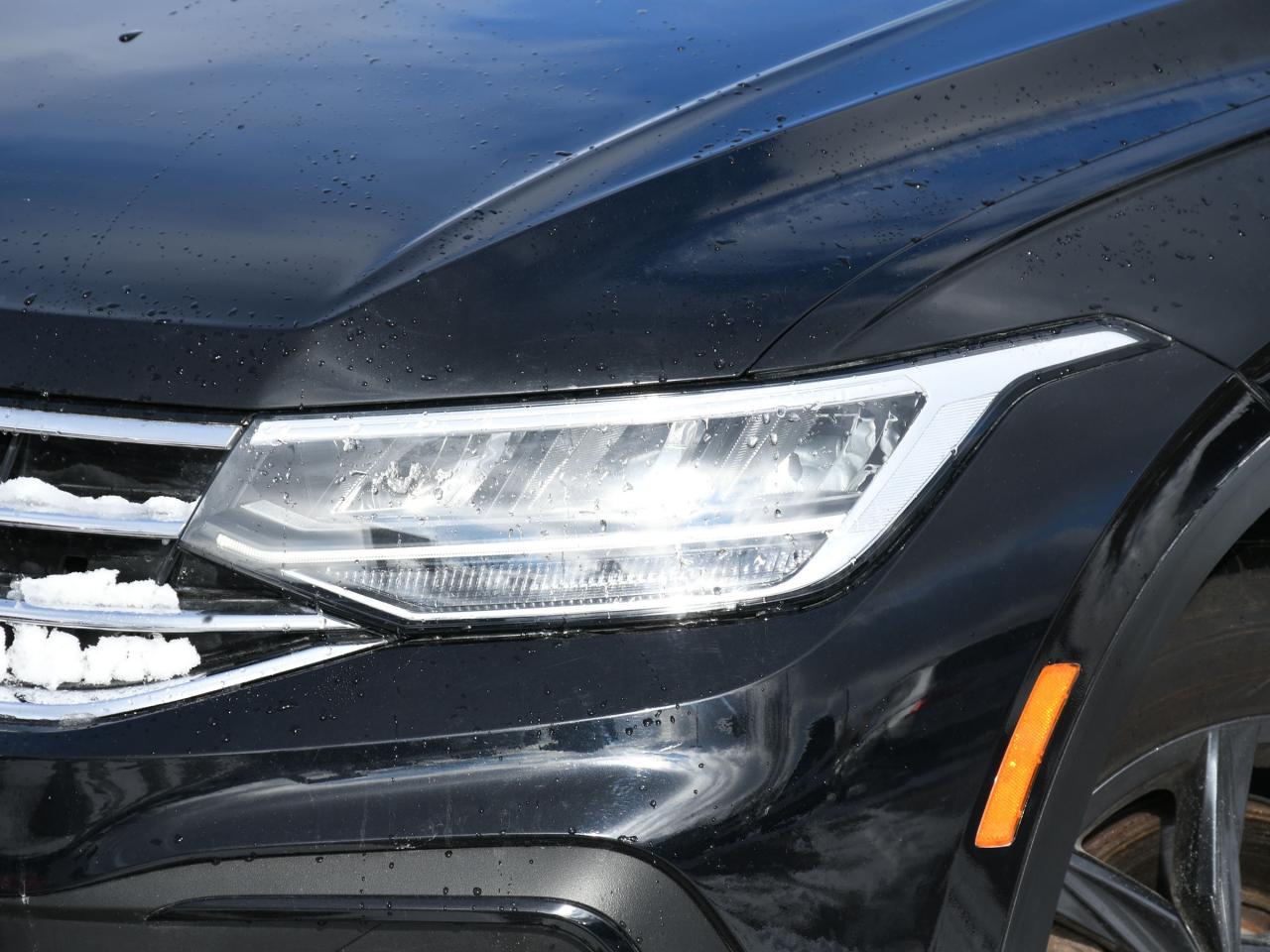 2022 Volkswagen Tiguan 4Motion Photo