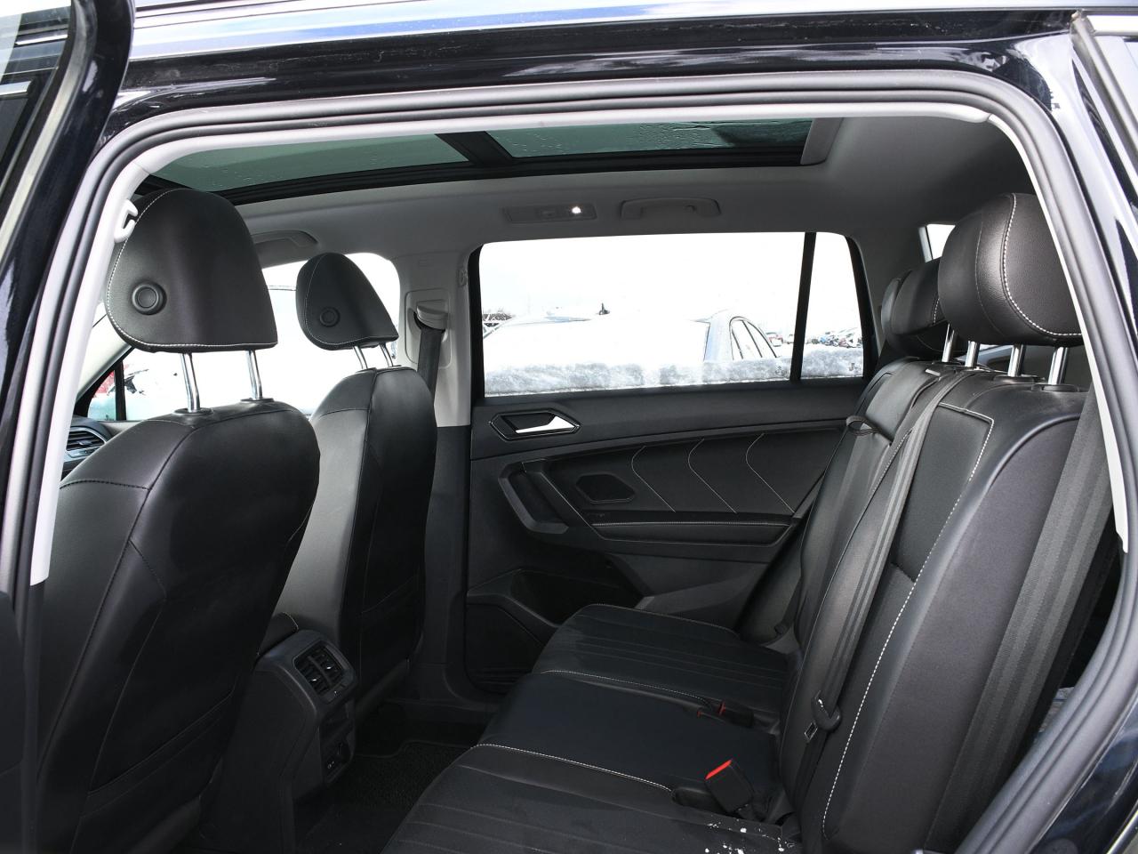 2022 Volkswagen Tiguan 4Motion Photo