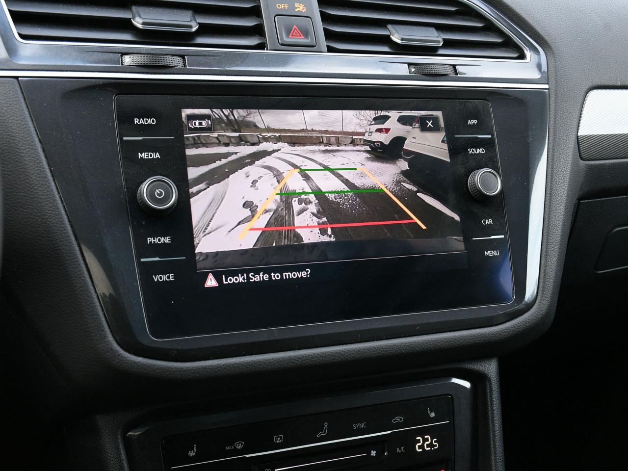 2022 Volkswagen Tiguan 4Motion Photo