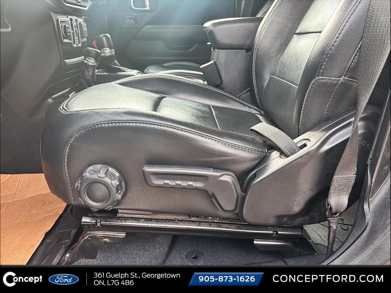 2020 Jeep WRANGLER UNLIMITED 1 OWNER   SOFT+HARD TOP   LOCAL TRADE   CLEAN Photo