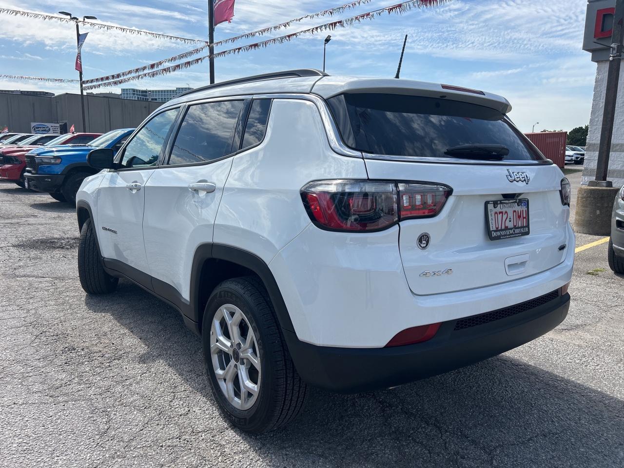 2025 Jeep Compass Just Like New!! North 4x4 Photo3