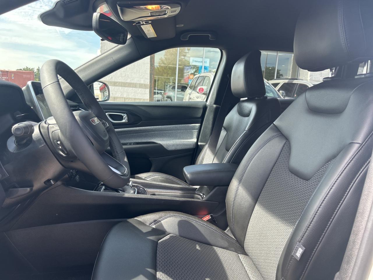 2025 Jeep Compass Just Like New!! North 4x4 Photo