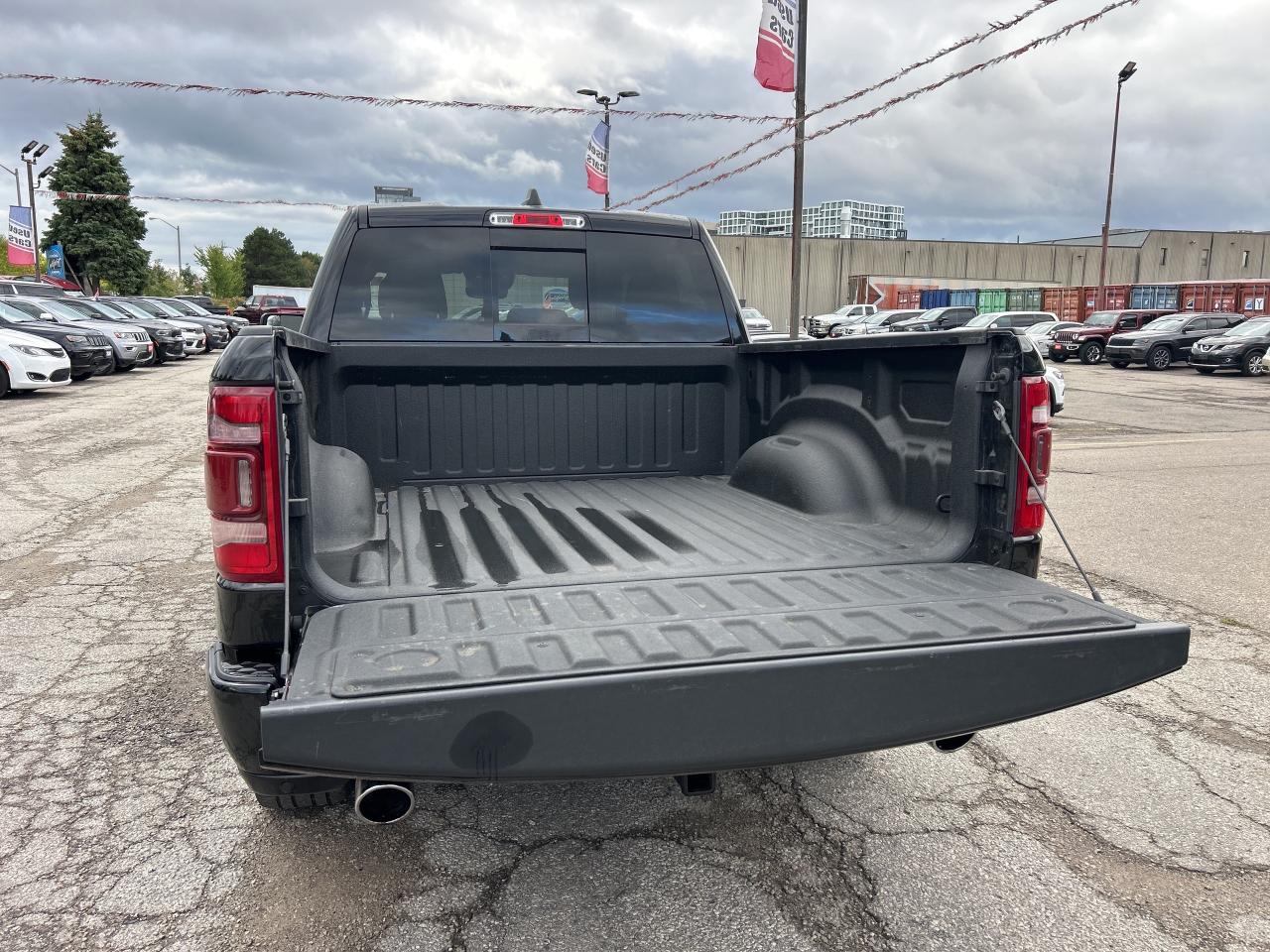 2022 RAM 1500 Limited w/Sunroof, 22" Wheels, Anti-Spin, 3.92 Axl Photo