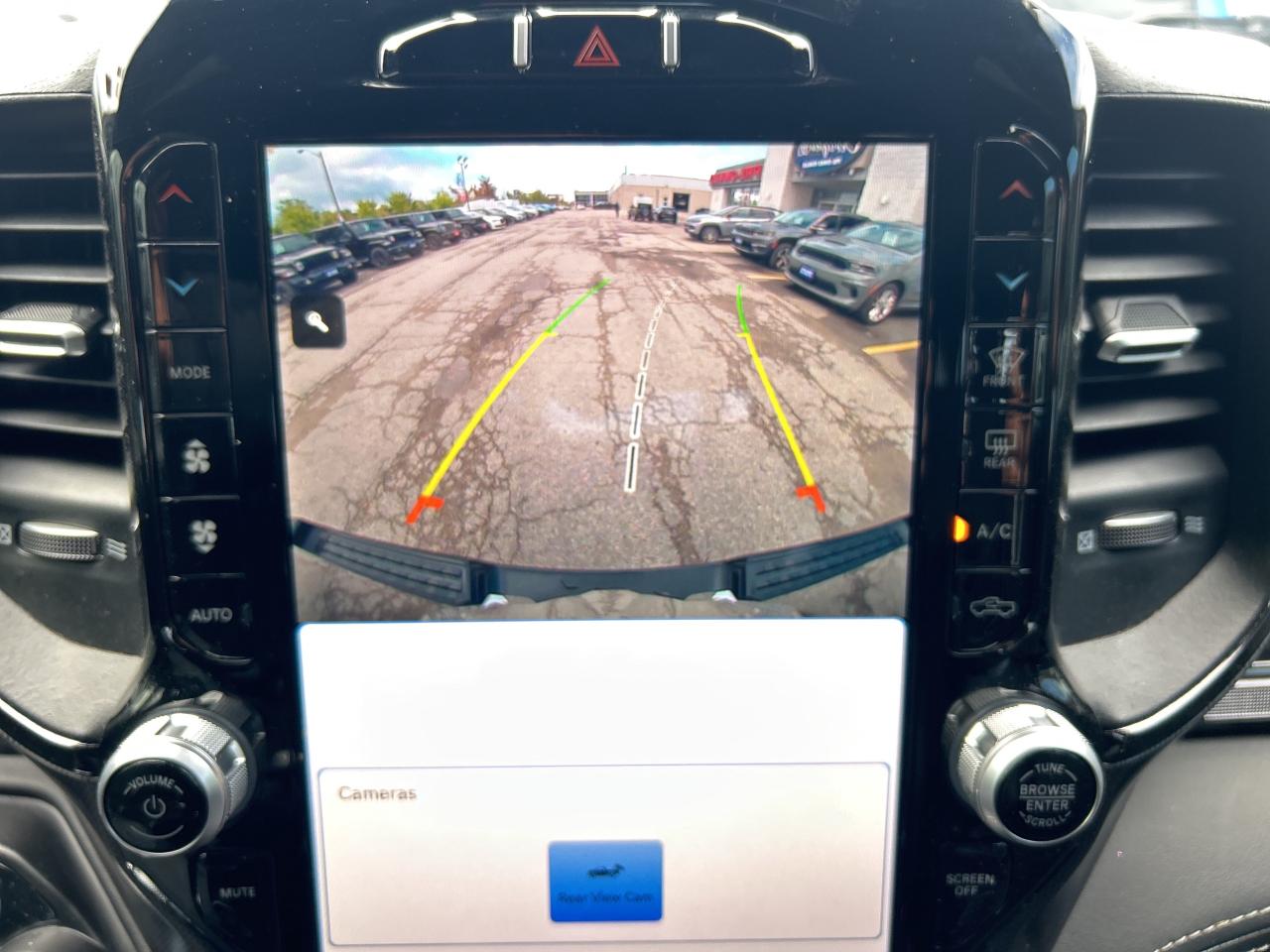 2022 RAM 1500 Limited w/Sunroof, 22" Wheels, Anti-Spin, 3.92 Axl Photo