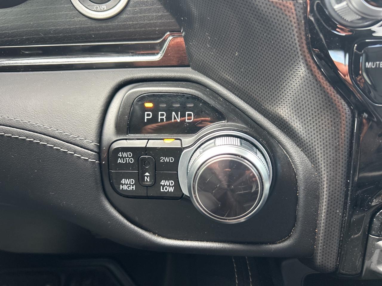 2022 RAM 1500 Limited w/Sunroof, 22" Wheels, Anti-Spin, 3.92 Axl Photo