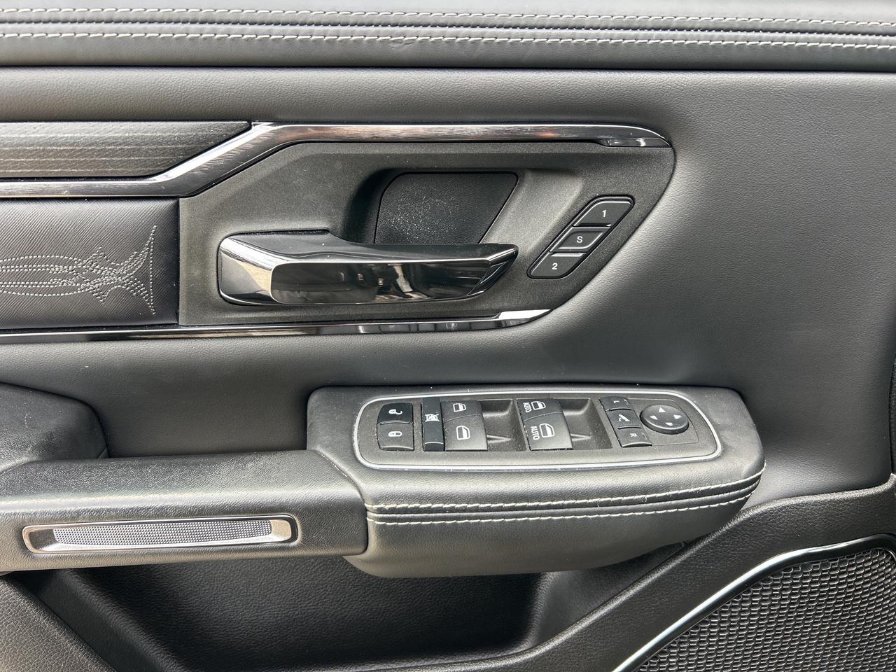 2022 RAM 1500 Limited w/Sunroof, 22" Wheels, Anti-Spin, 3.92 Axl Photo