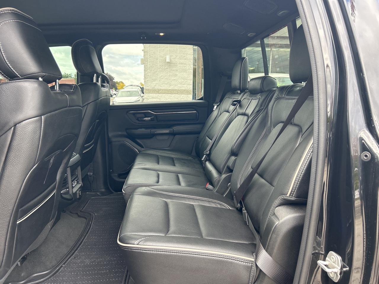 2022 RAM 1500 Limited w/Sunroof, 22" Wheels, Anti-Spin, 3.92 Axl Photo