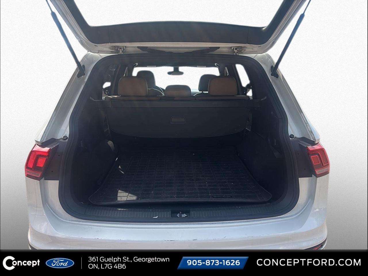 2023 Volkswagen Tiguan 1 OWNER   R LINE   LEATHER   ROOF   HIGHWAY MILES Photo