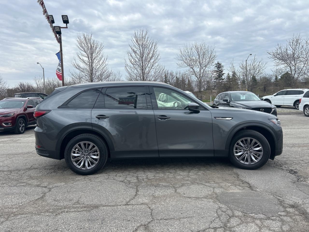 2025 Mazda CX-90 MHEV GS-L AWD w/Leather Heated Seats, 8 Passenger Photo3