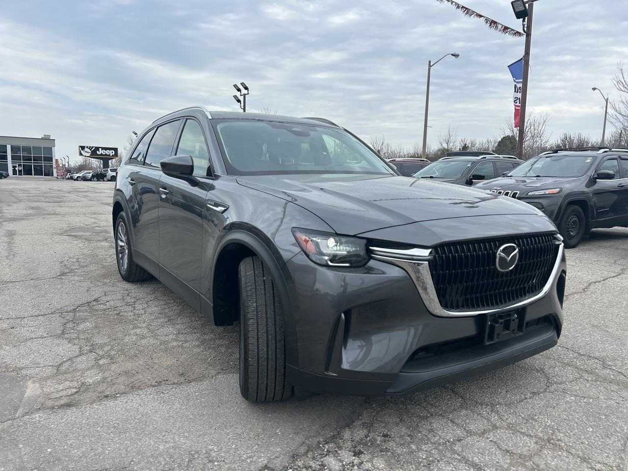 2025 Mazda CX-90 MHEV GS-L AWD w/Leather Heated Seats, 8 Passenger Photo2