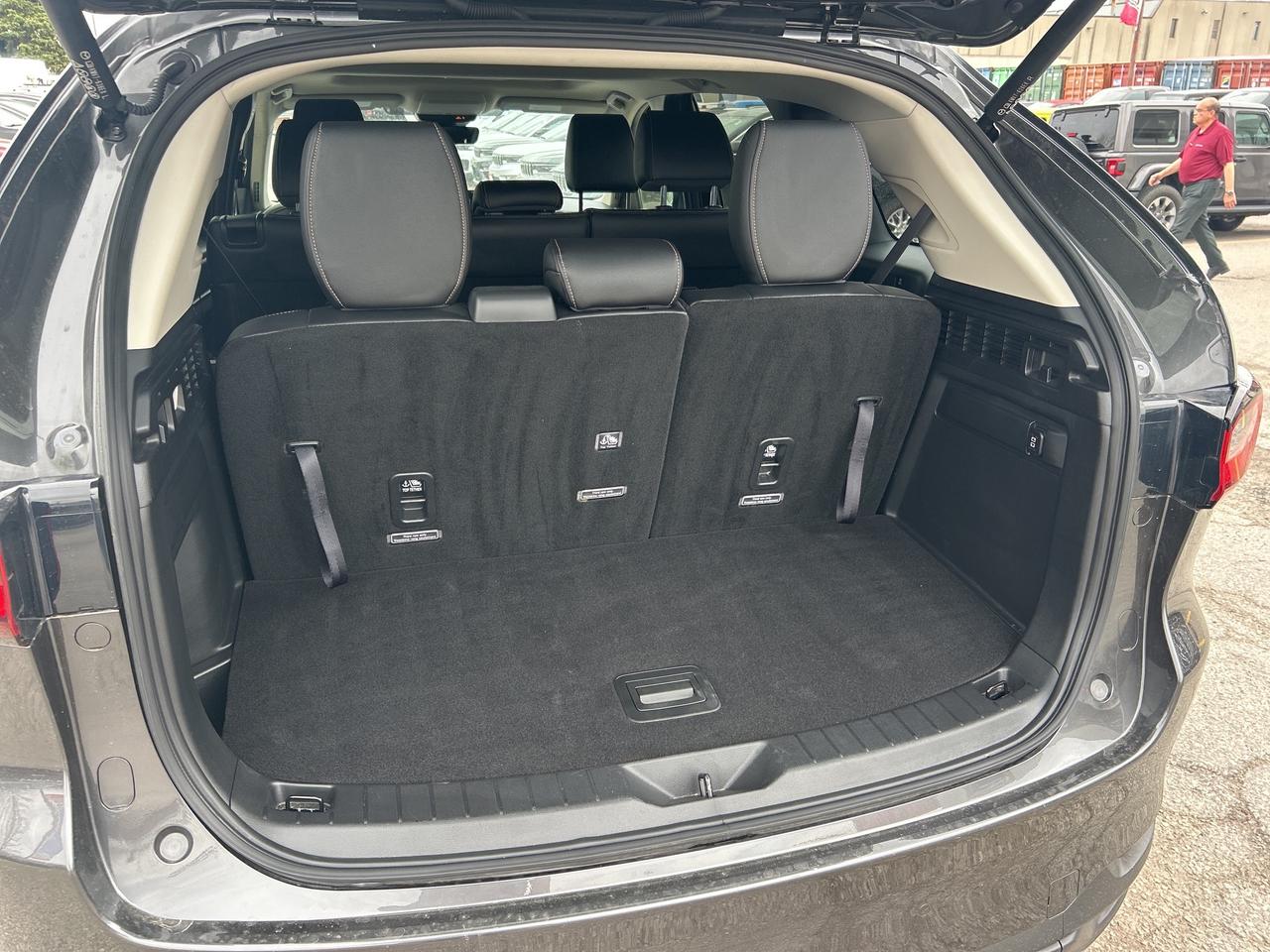 2025 Mazda CX-90 MHEV GS-L AWD w/Leather Heated Seats, 8 Passenger Photo