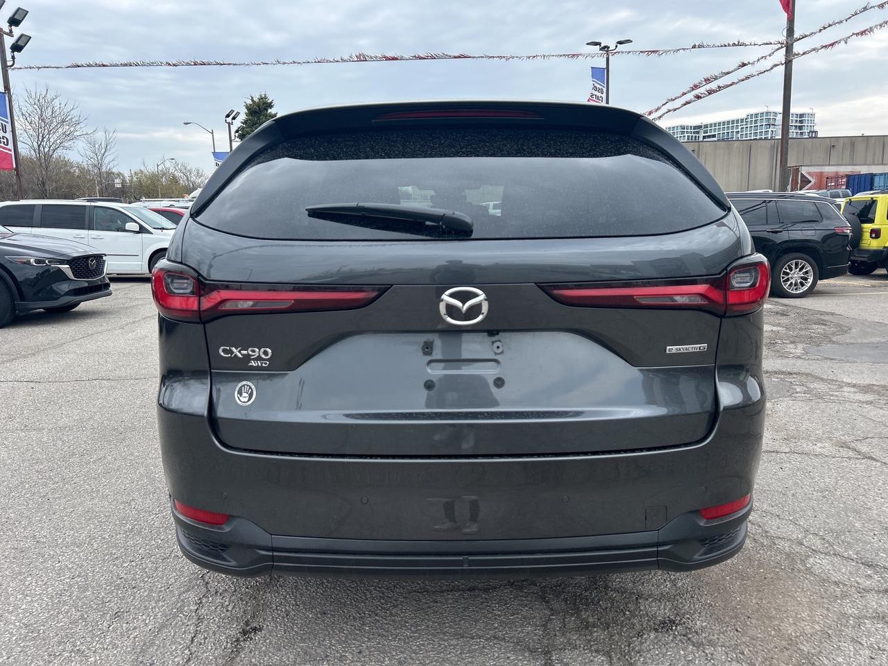 2025 Mazda CX-90 GS-L AWD w/Leather Heated Seats, 8 Passenger Photo2