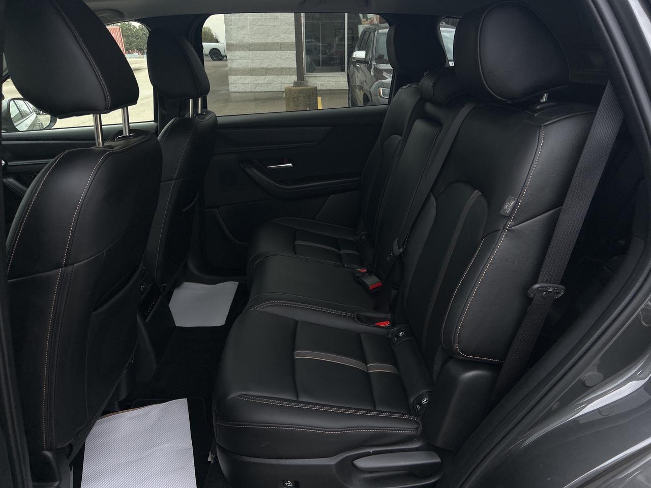 2025 Mazda CX-90 MHEV GS-L AWD w/Leather Heated Seats, 8 Passenger Photo