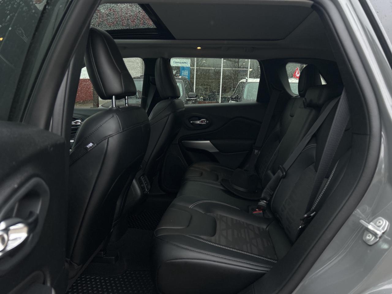 2022 Jeep Cherokee X w/Advanced Safety, Sun/Sound, Trailer Tow Photo