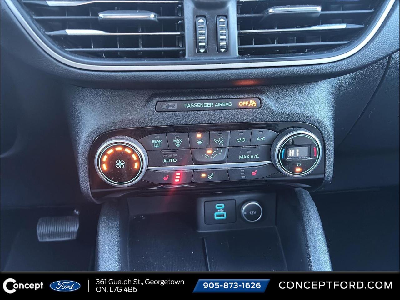 2021 Ford Escape SE AWD   COLD WEATHER PKG   LOW KM Photo