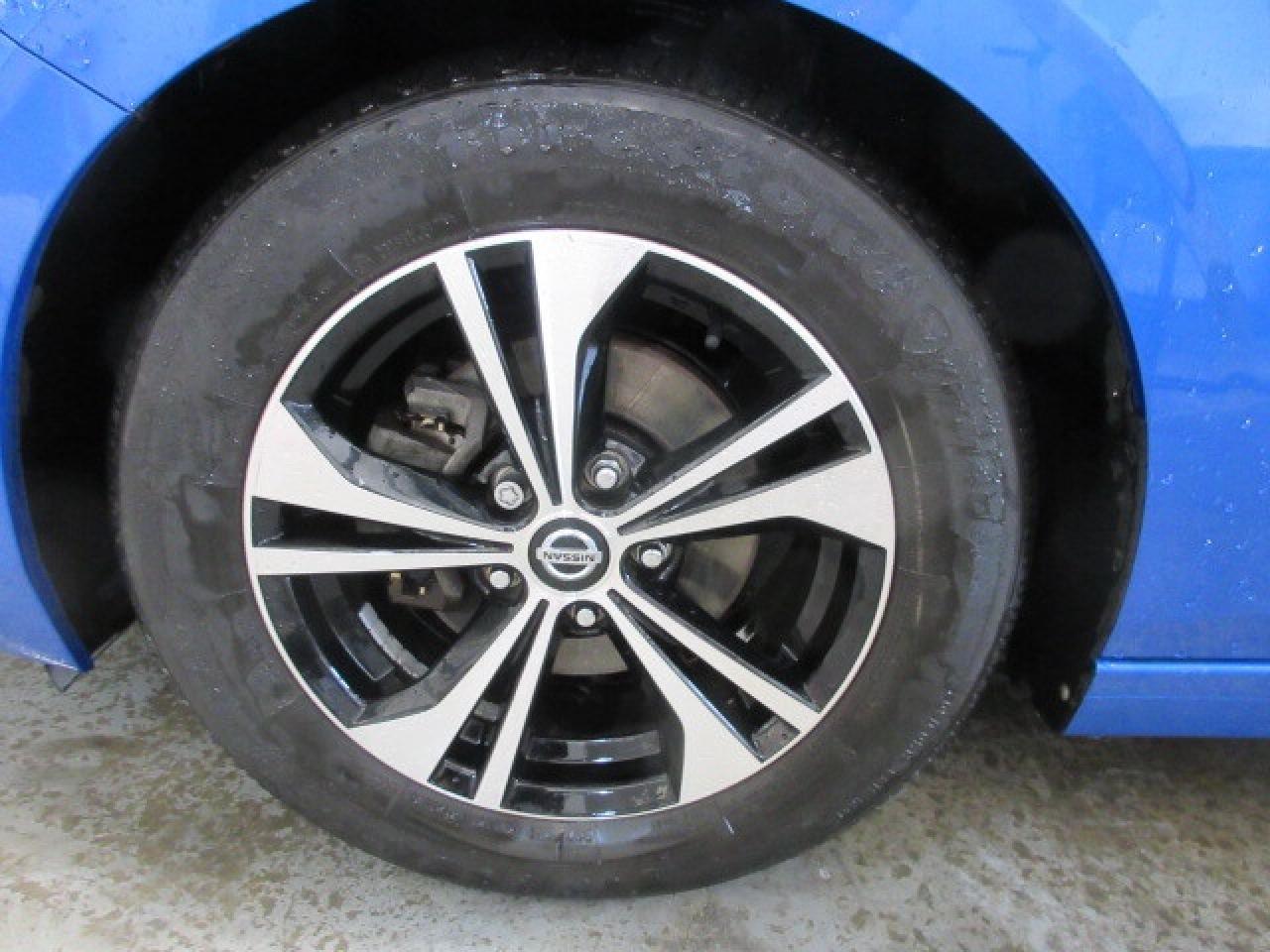 2021 Nissan Sentra SV, ROOF, HTD. SEATS, ALLOYS, APPLE/ANDROID, 47K! Photo