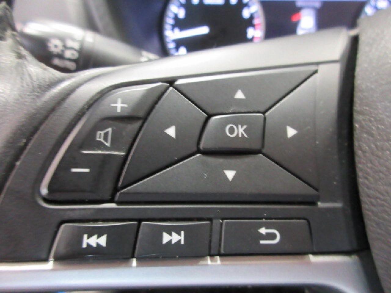 2021 Nissan Sentra SV, ROOF, HTD. SEATS, ALLOYS, APPLE/ANDROID, 47K! Photo