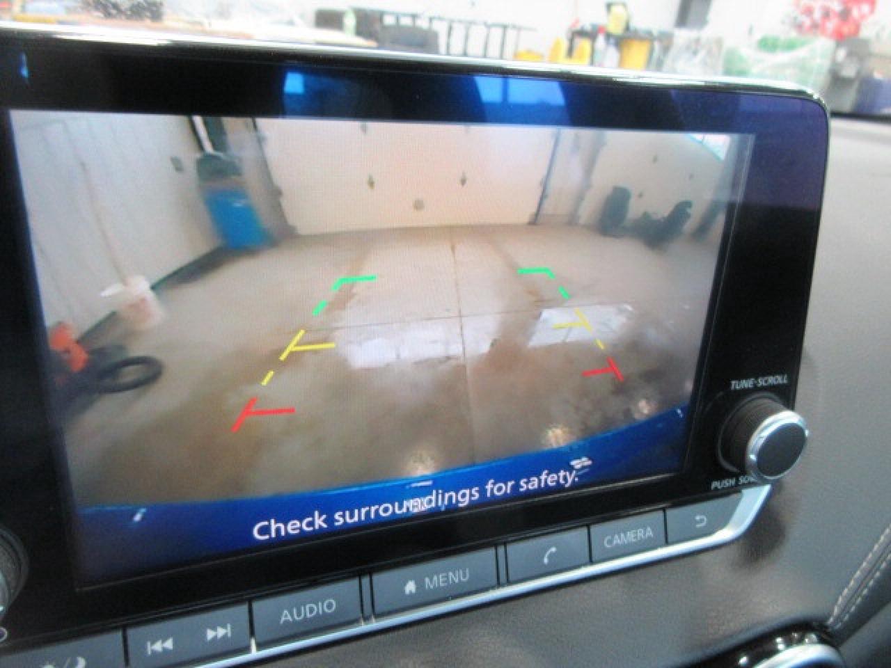 2021 Nissan Sentra SV, ROOF, HTD. SEATS, ALLOYS, APPLE/ANDROID, 47K! Photo