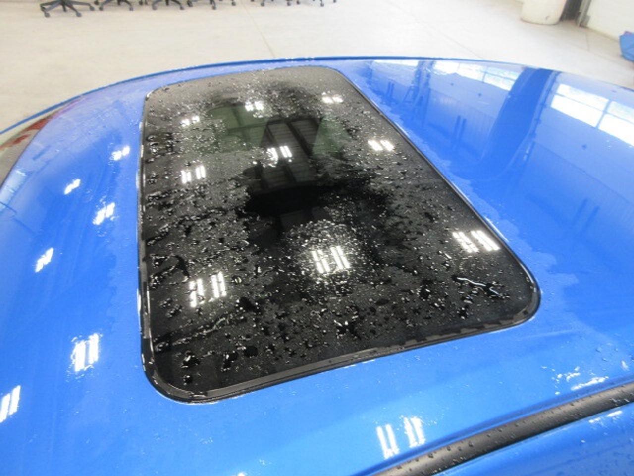 2021 Nissan Sentra SV, ROOF, HTD. SEATS, ALLOYS, APPLE/ANDROID, 47K! Photo