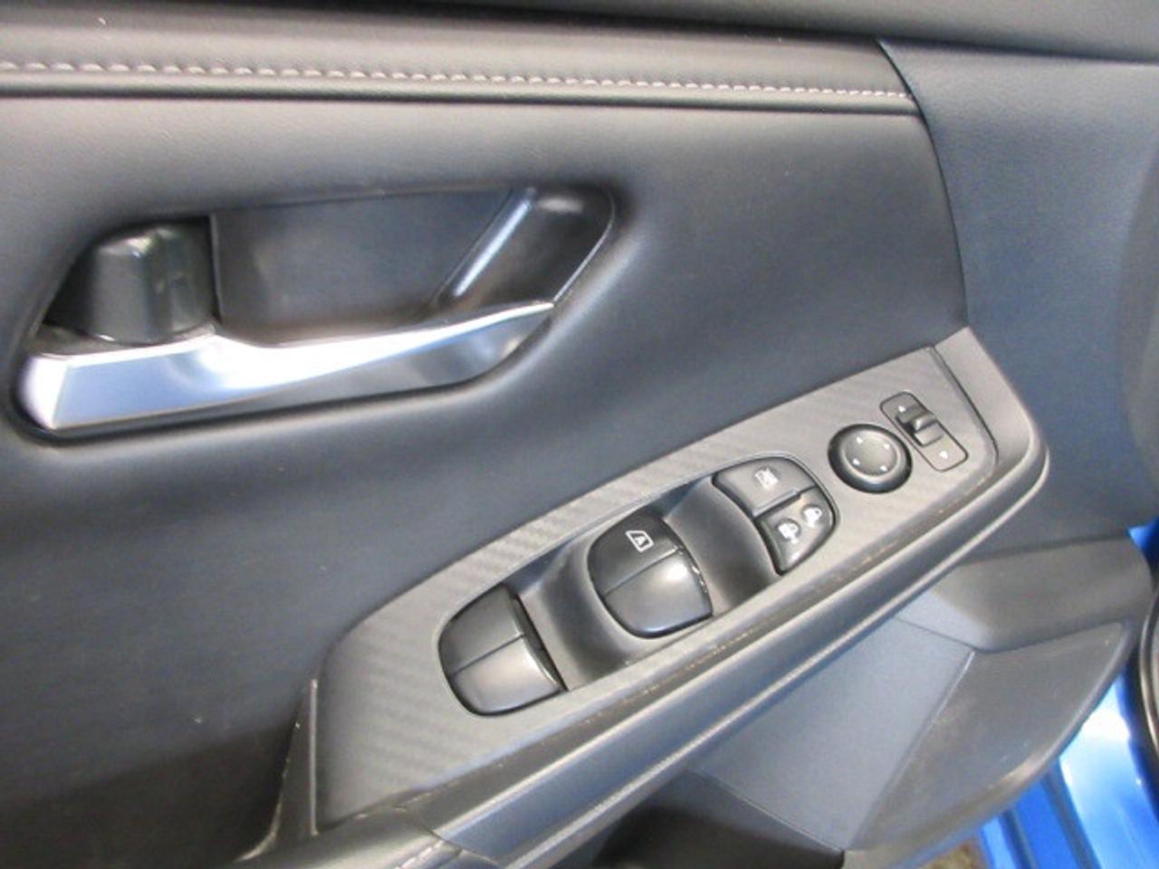 2021 Nissan Sentra SV, ROOF, HTD. SEATS, ALLOYS, APPLE/ANDROID, 47K! Photo