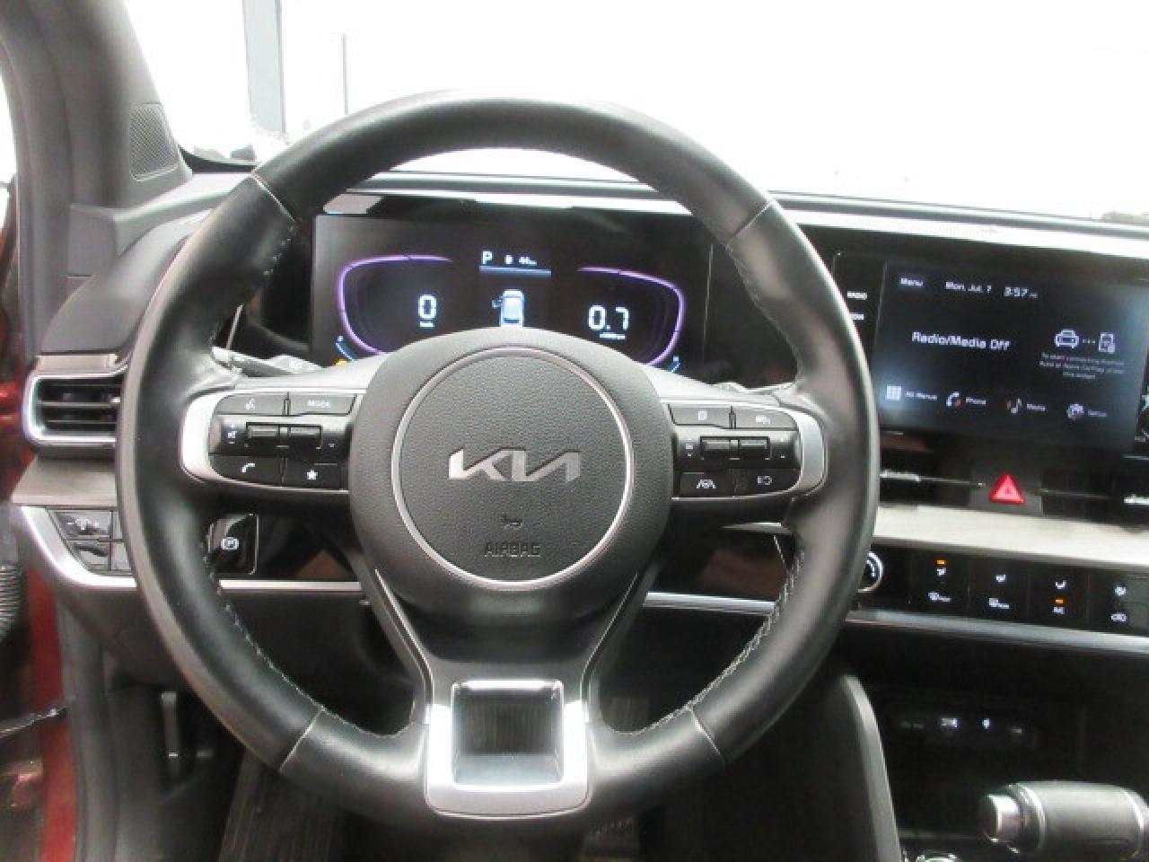 2023 Kia Sportage X-LINE AWD, HTD. LEATHER, APPLE/ANDROID, 79K! Photo