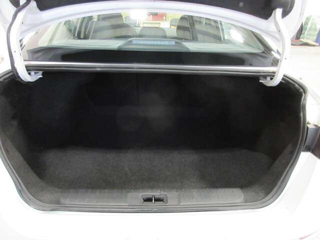 2024 Nissan Sentra SV, HTD. SEATS, ALLOYS, A/C, APPLE/ANDROID, 51K! Photo