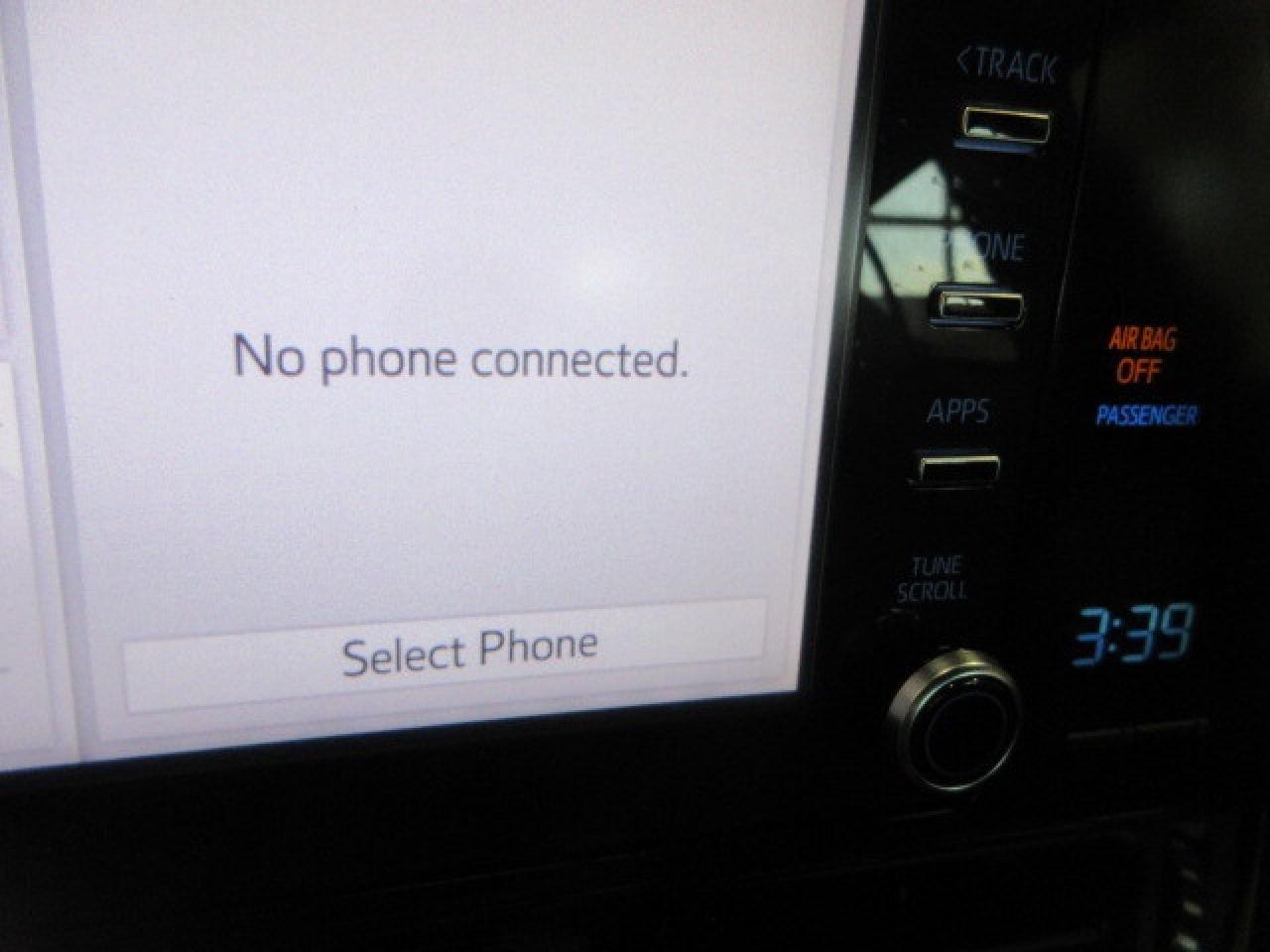 2019 Toyota C-HR CLEAN CARFAX! AUTO, A/C, BT, CAMERA, 99K! Photo