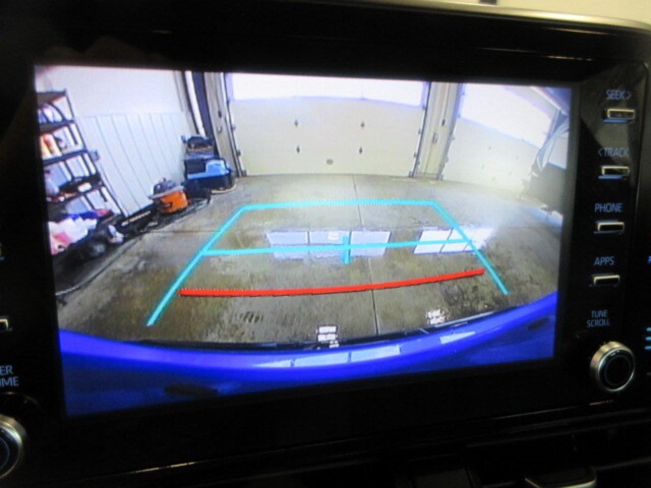 2019 Toyota C-HR CLEAN CARFAX! AUTO, A/C, BT, CAMERA, 99K! Photo