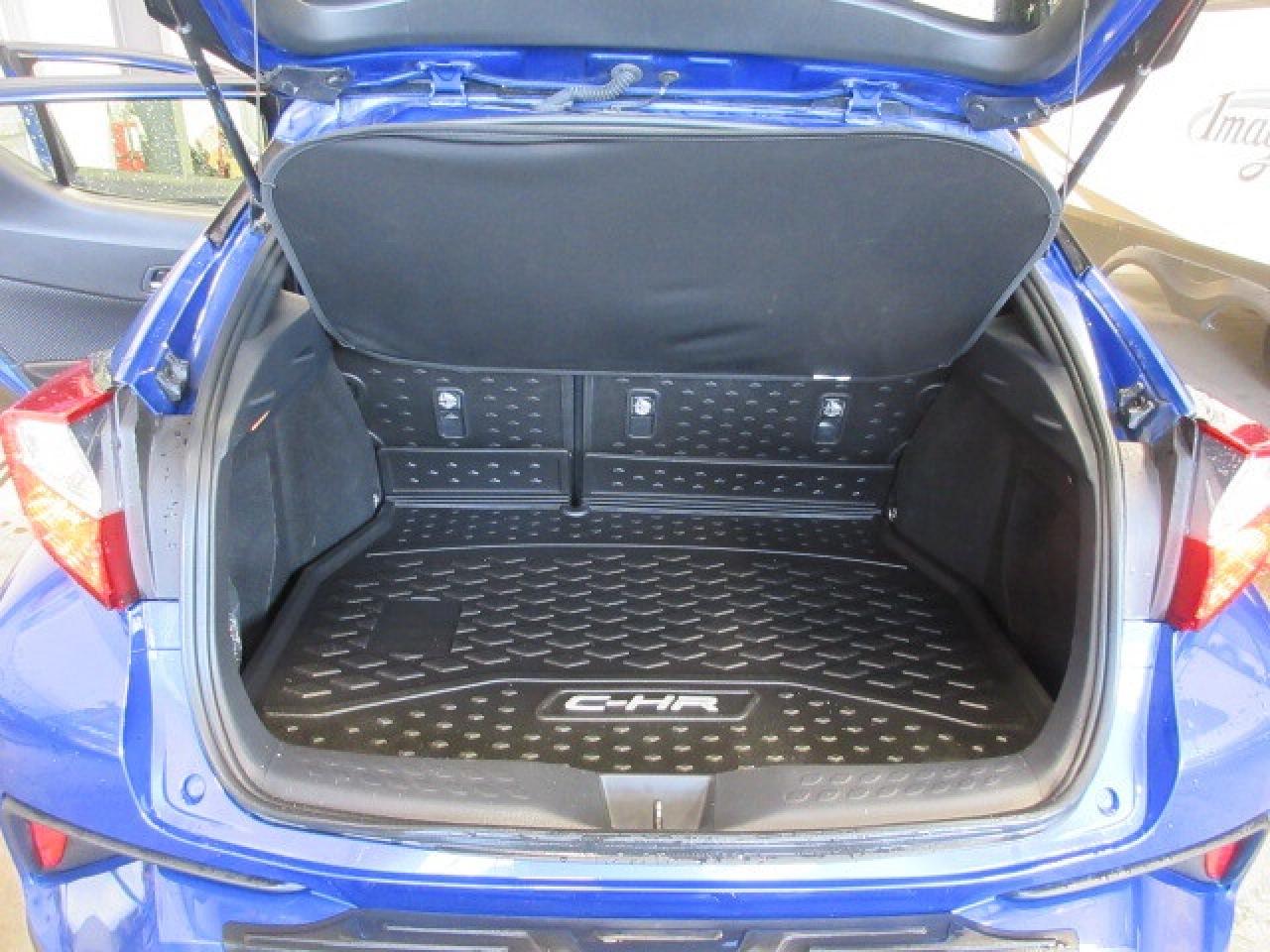 2019 Toyota C-HR CLEAN CARFAX! AUTO, A/C, BT, CAMERA, 99K! Photo