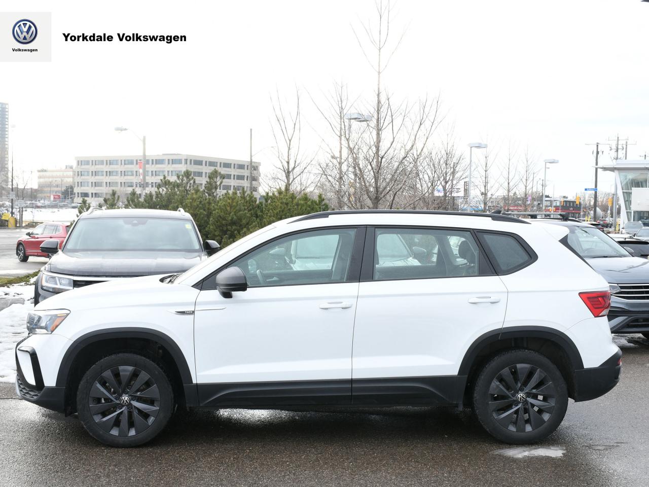 2024 Volkswagen Taos  Photo2