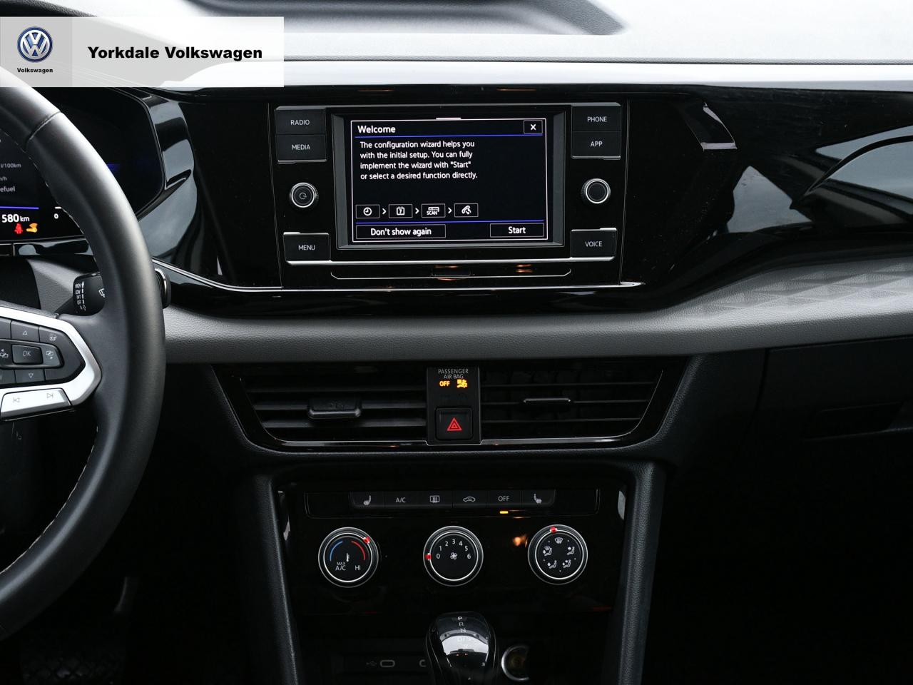 2024 Volkswagen Taos  Photo