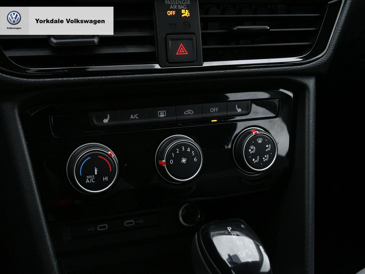 2024 Volkswagen Taos  Photo