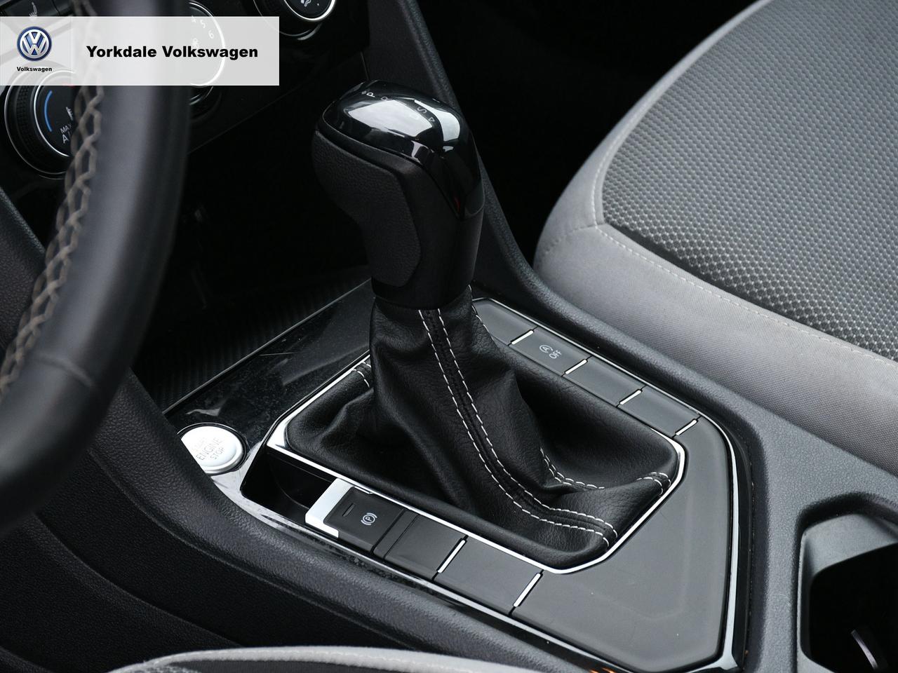 2024 Volkswagen Taos  Photo