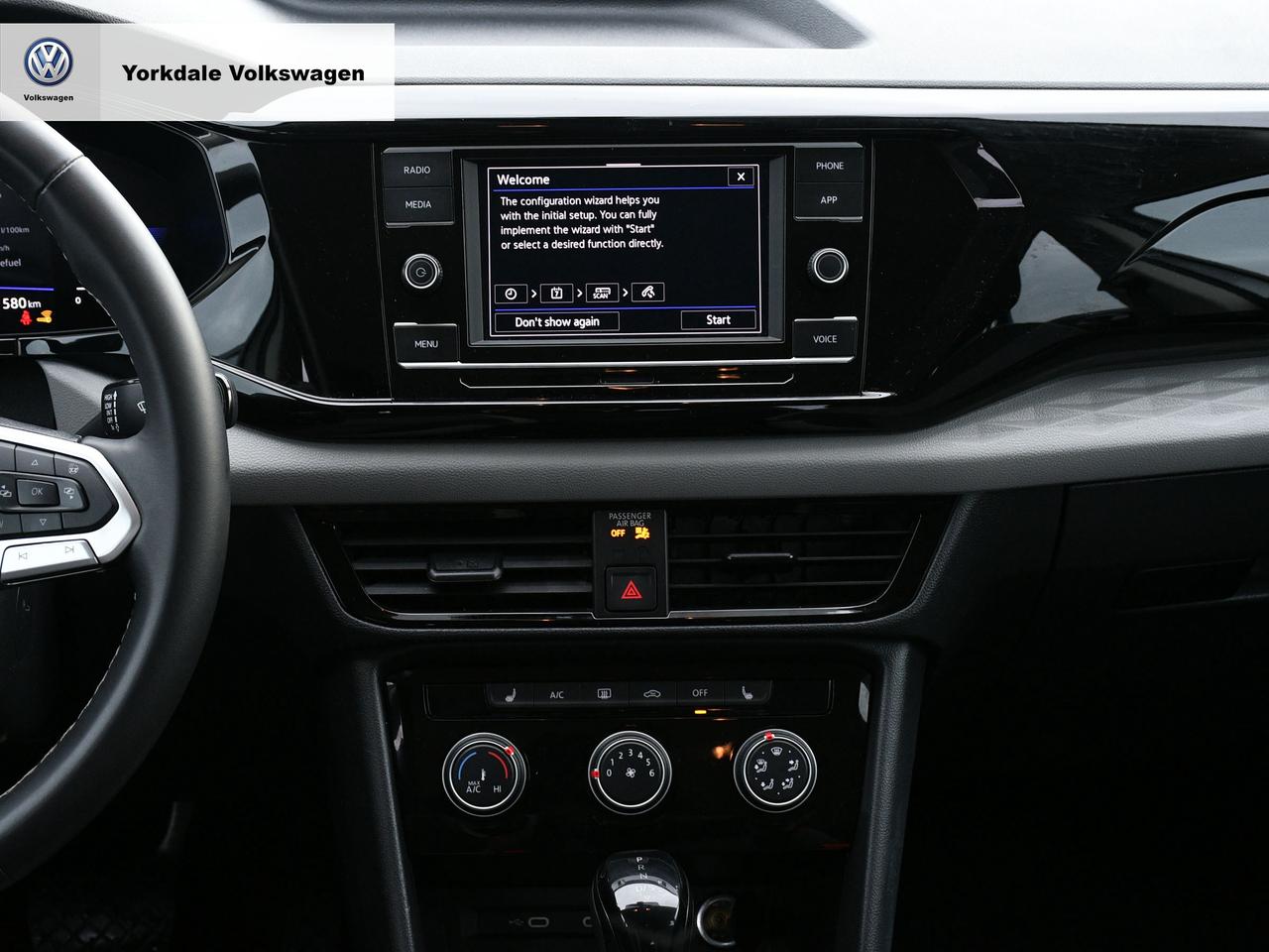 2024 Volkswagen Taos  Photo