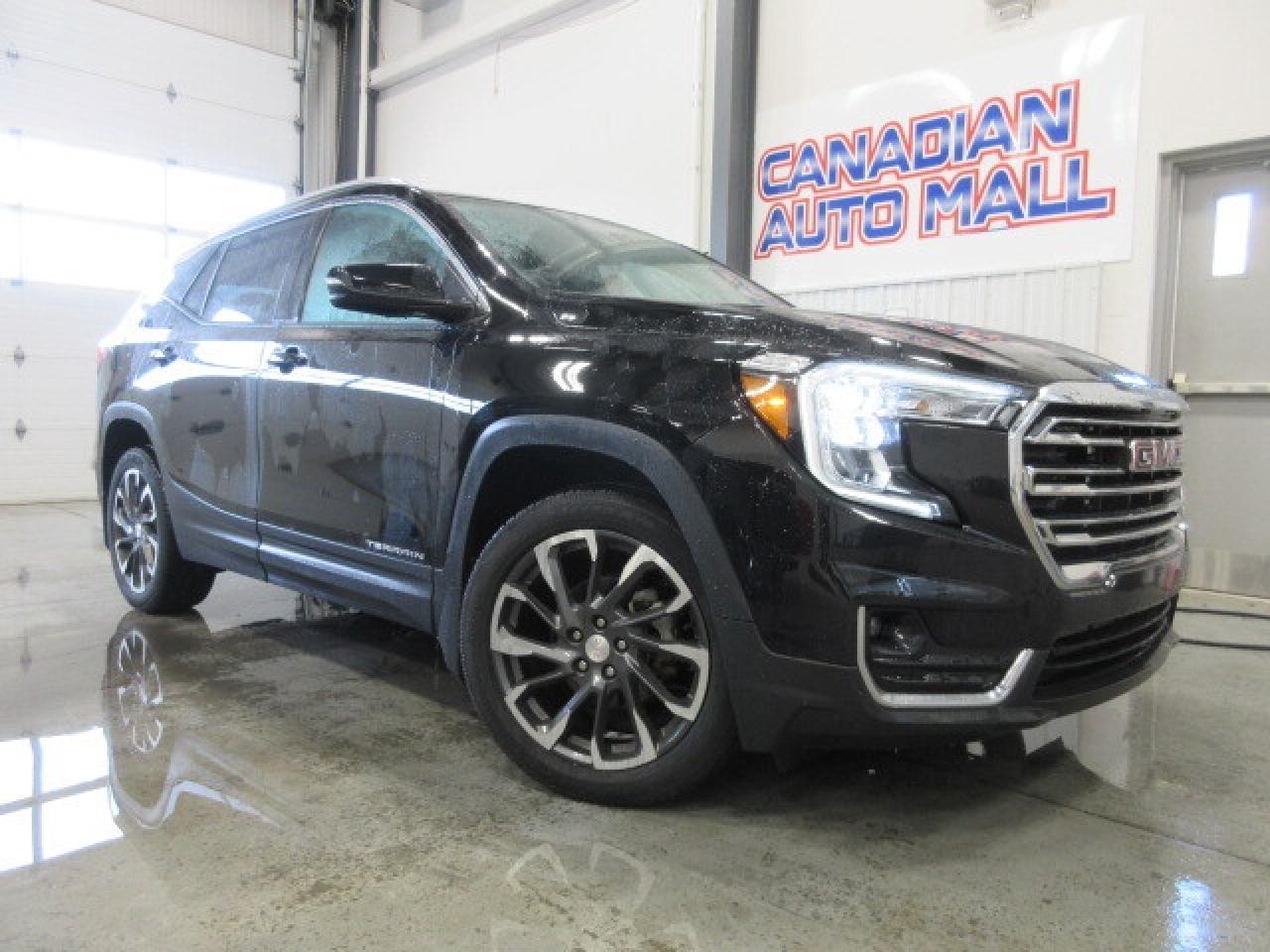2022 GMC Terrain SLT AWD, NAV, ROOF, LEATHER, APPLE/ANDROID, 69K! Photo