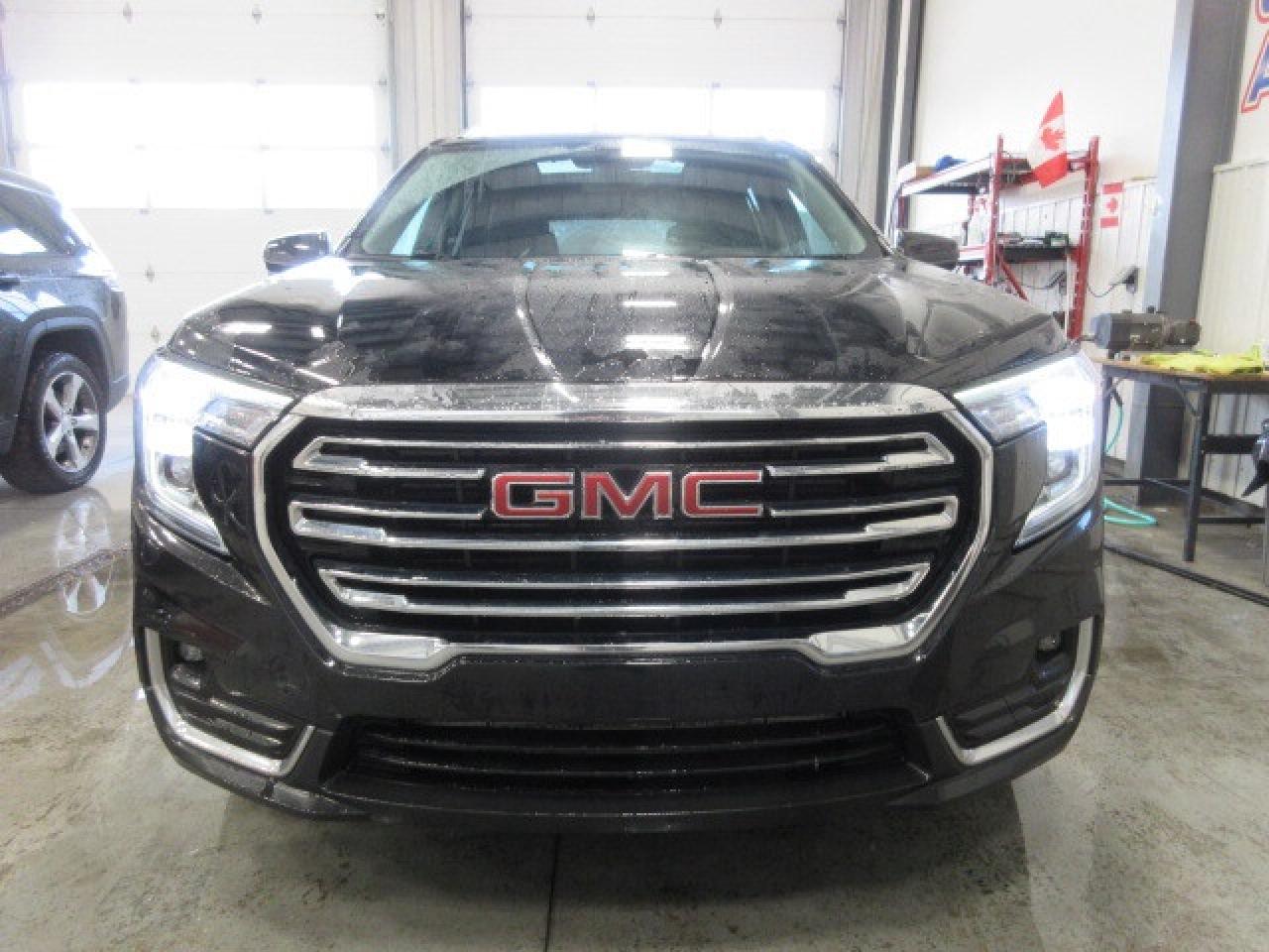 2022 GMC Terrain SLT AWD, NAV, ROOF, LEATHER, APPLE/ANDROID, 69K! Photo