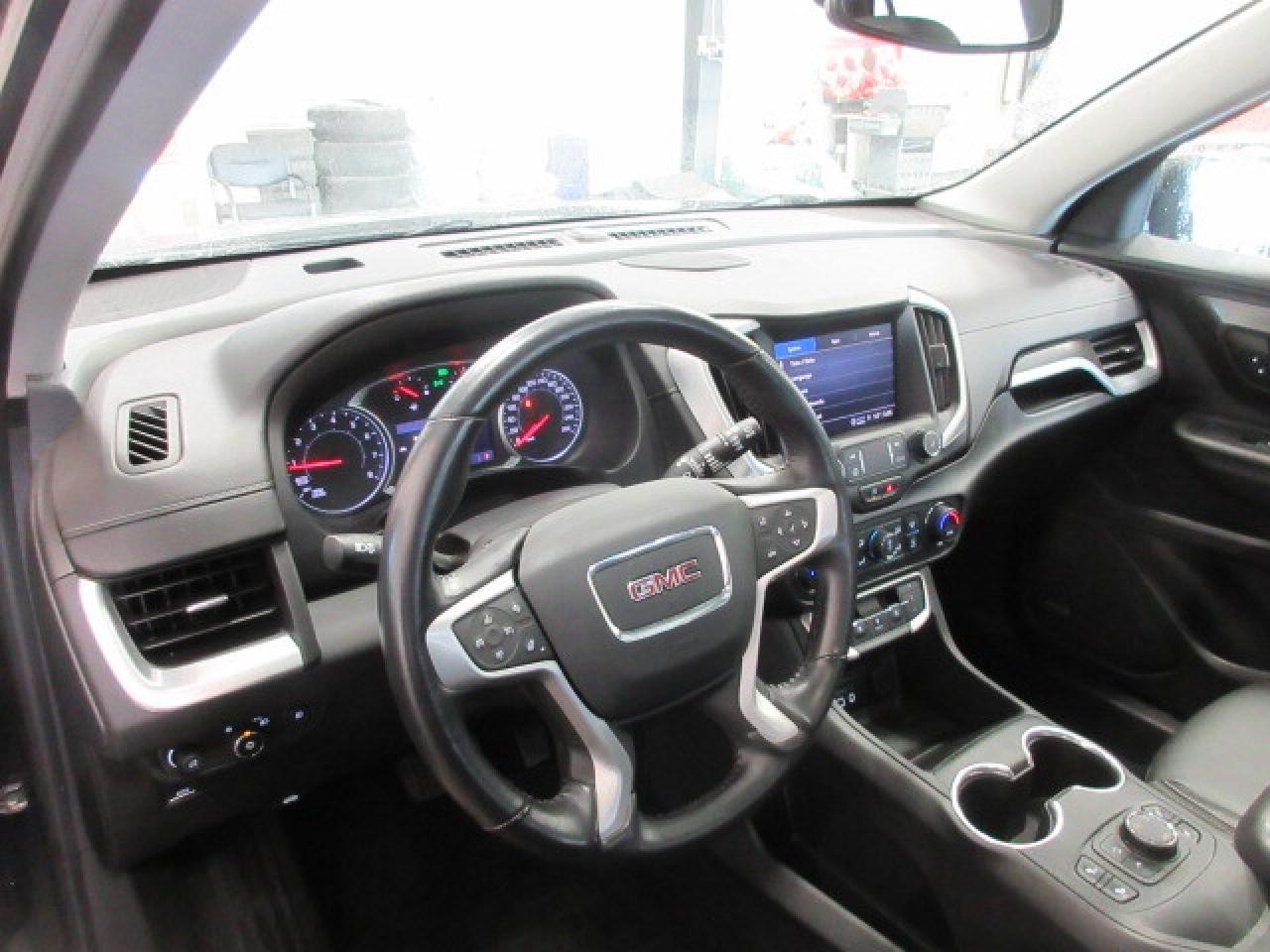 2022 GMC Terrain SLT AWD, NAV, ROOF, LEATHER, APPLE/ANDROID, 69K! Photo