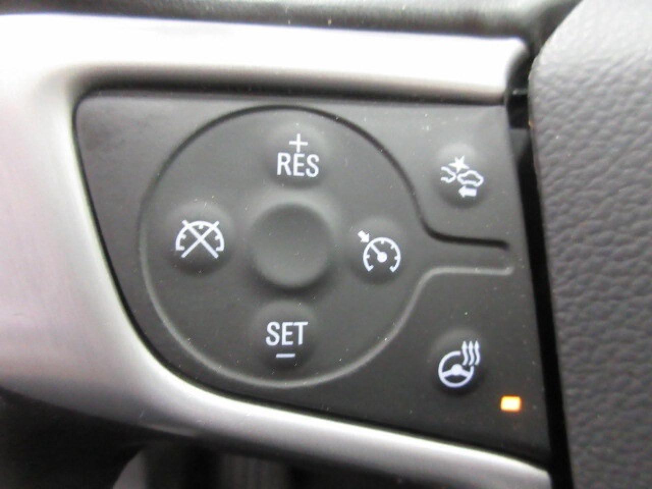 2022 GMC Terrain SLT AWD, NAV, ROOF, LEATHER, APPLE/ANDROID, 69K! Photo