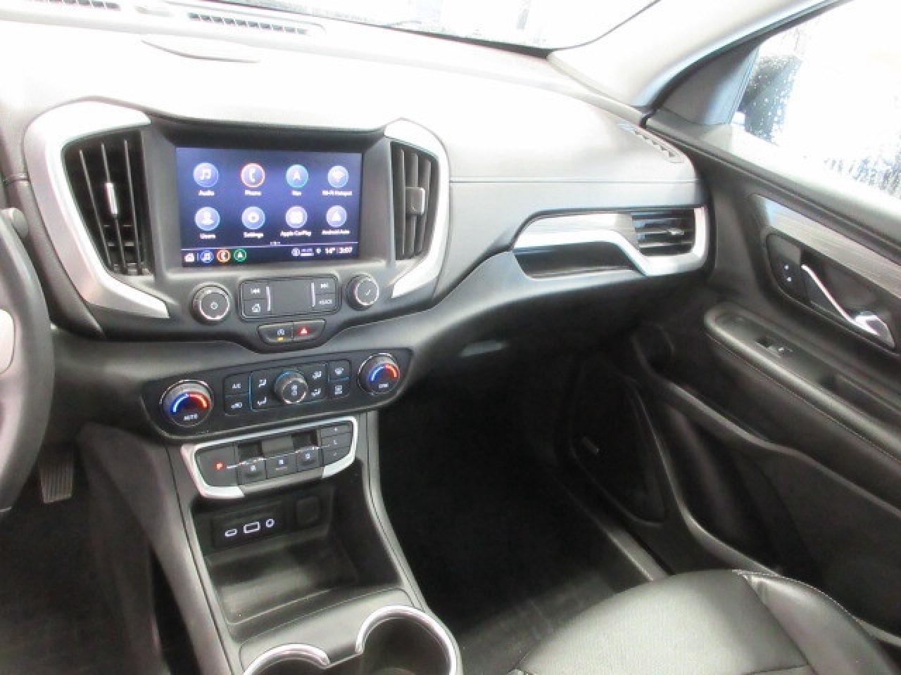 2022 GMC Terrain SLT AWD, NAV, ROOF, LEATHER, APPLE/ANDROID, 69K! Photo