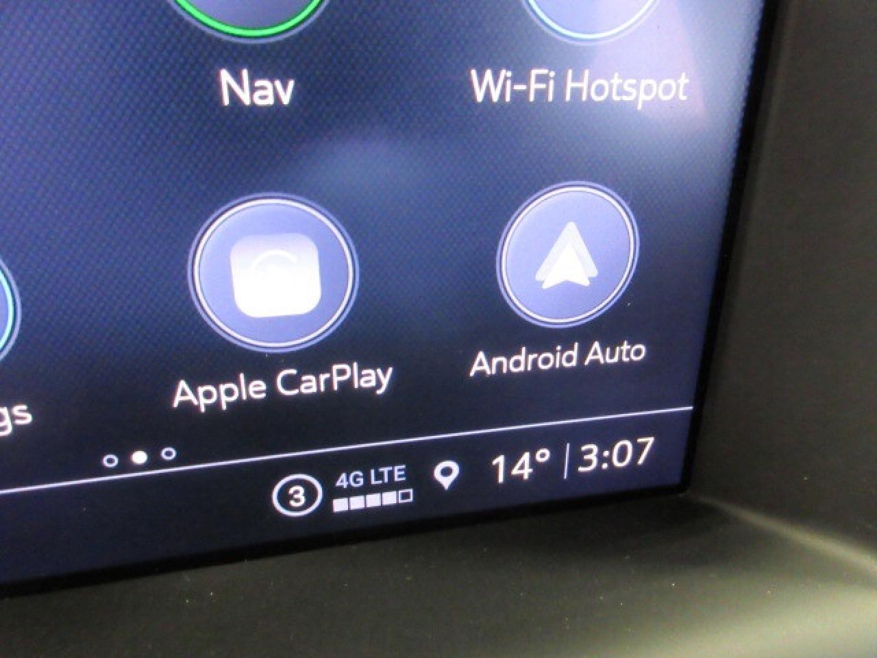 2022 GMC Terrain SLT AWD, NAV, ROOF, LEATHER, APPLE/ANDROID, 69K! Photo