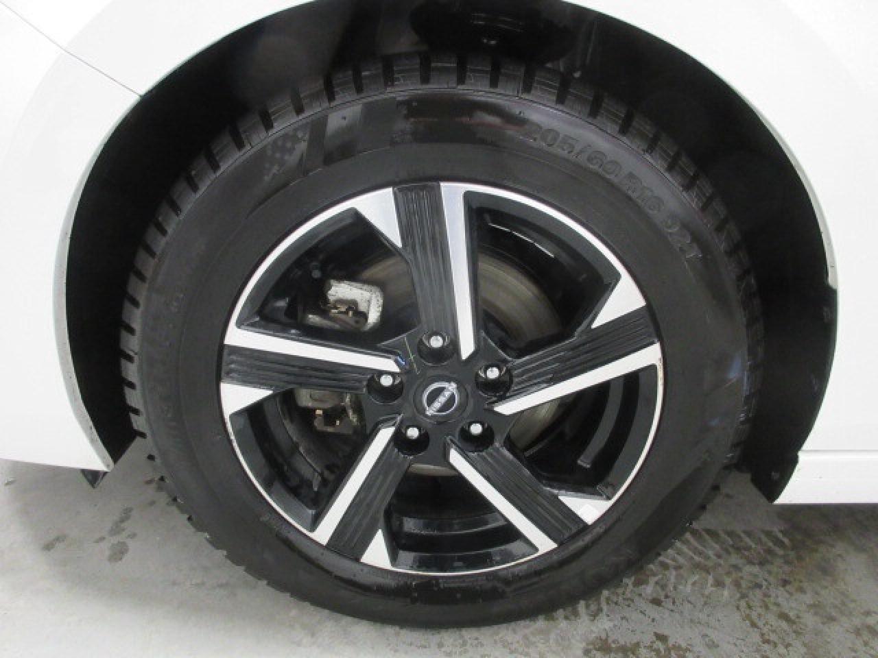 2024 Nissan Sentra SV, HTD. SEATS, ALLOYS, A/C, APPLE/ANDROID, 66K! Photo