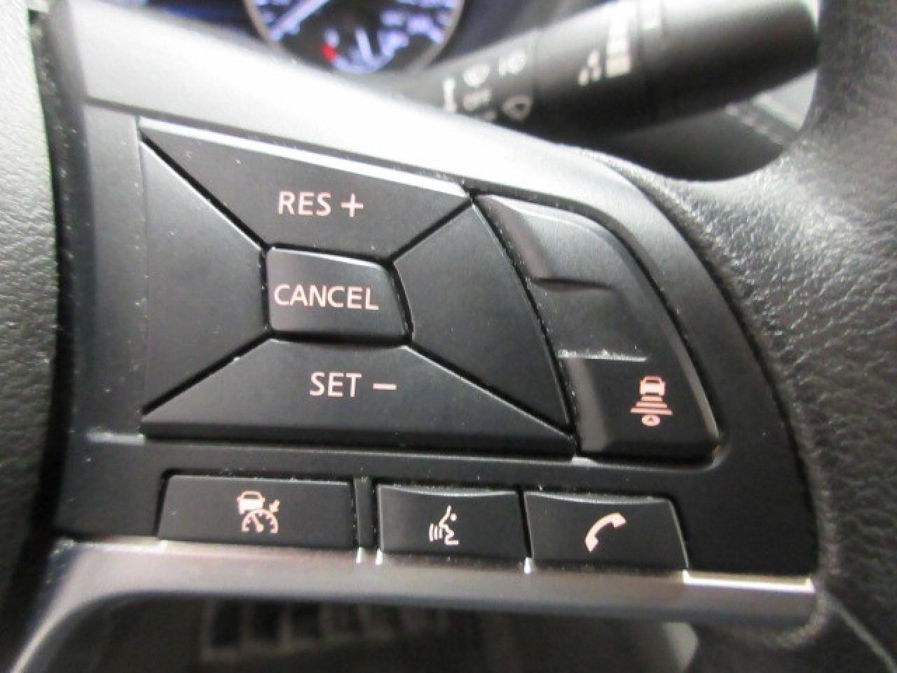 2024 Nissan Sentra SV, HTD. SEATS, ALLOYS, A/C, APPLE/ANDROID, 66K! Photo