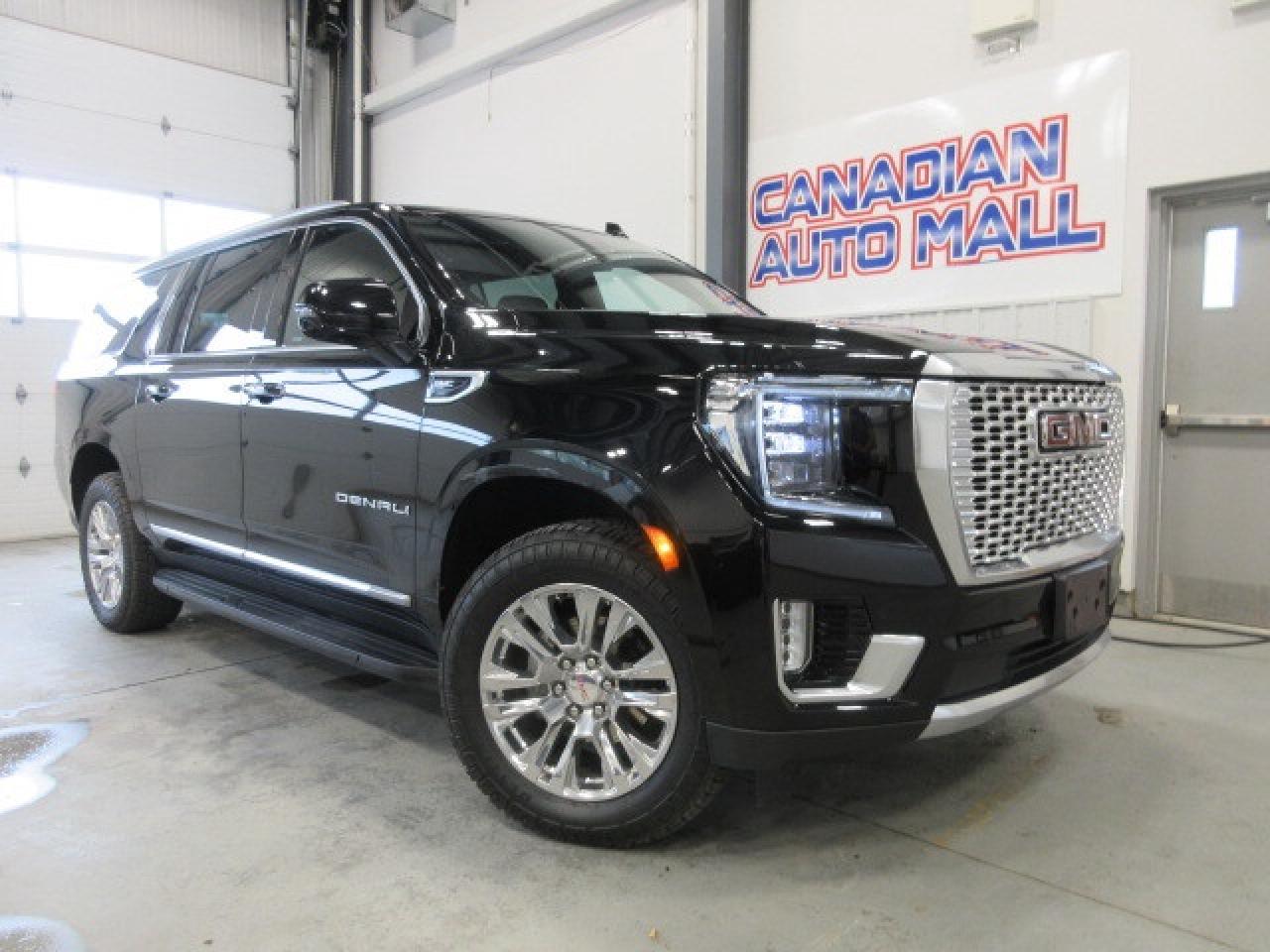 2023 GMC Yukon XL DENALI, NAV, ROOF, LEATHER APPLE/ANDROID, 35K! Photo