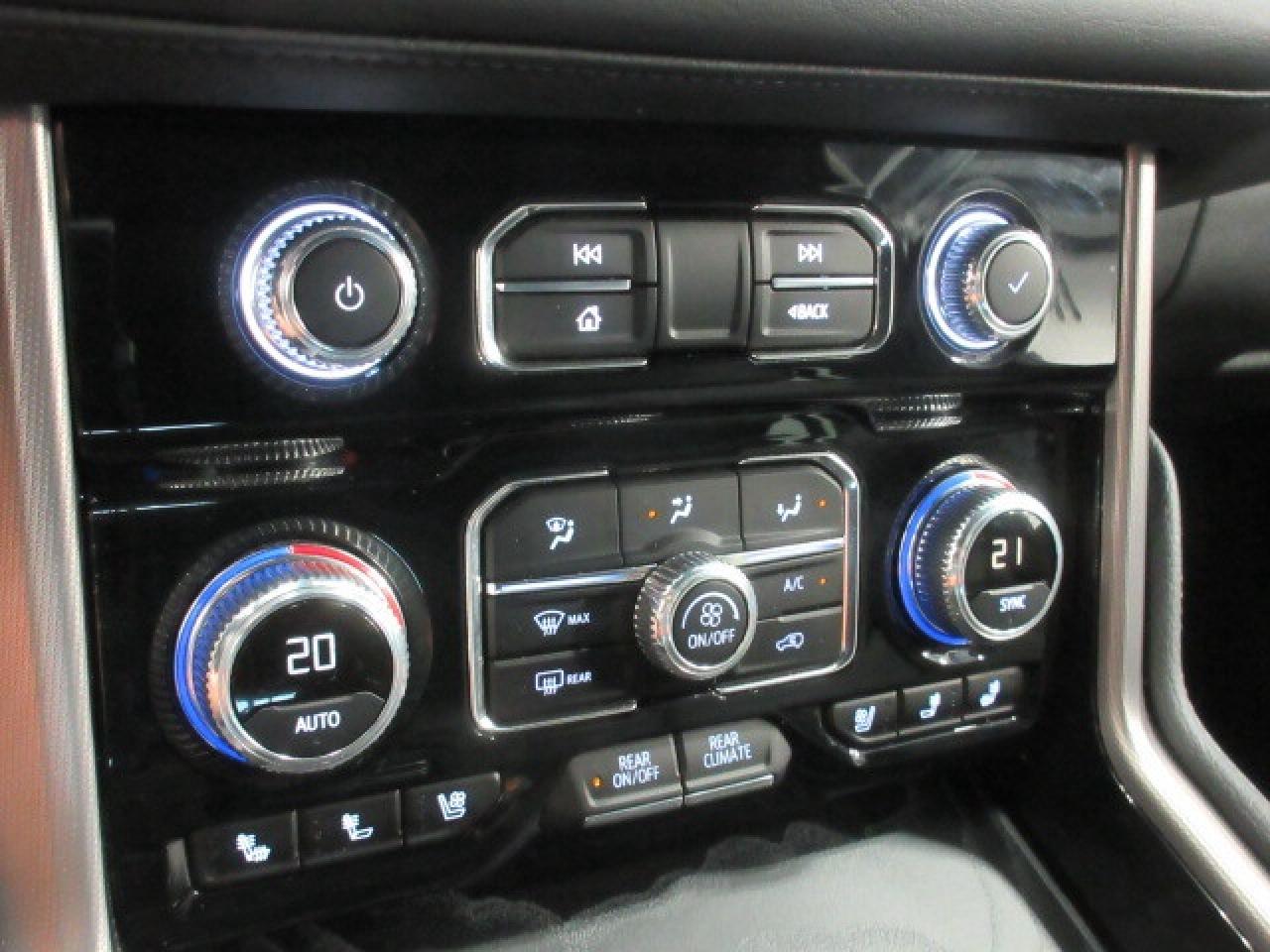 2023 GMC Yukon XL DENALI, NAV, ROOF, LEATHER APPLE/ANDROID, 35K! Photo