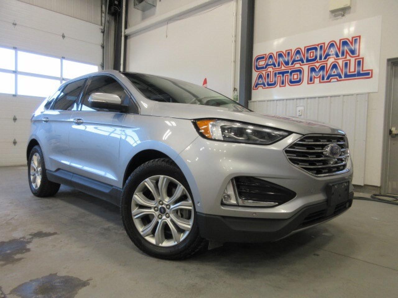 2020 Ford Edge TITANIUM AWD, ROOF, LEATHER, APPLE/ANDROID, 98K! Photo