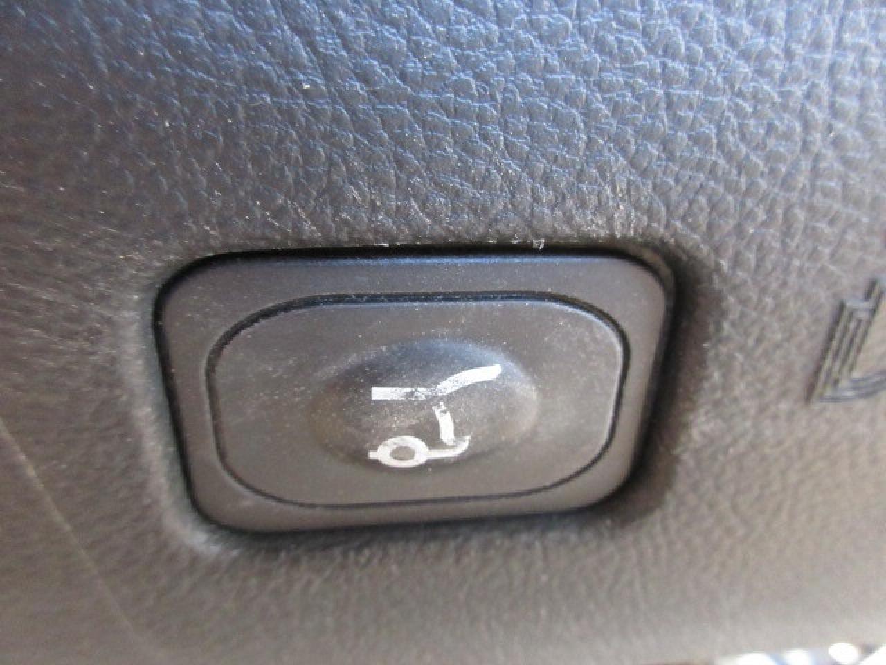 2020 Ford Edge TITANIUM AWD, ROOF, LEATHER, APPLE/ANDROID, 98K! Photo